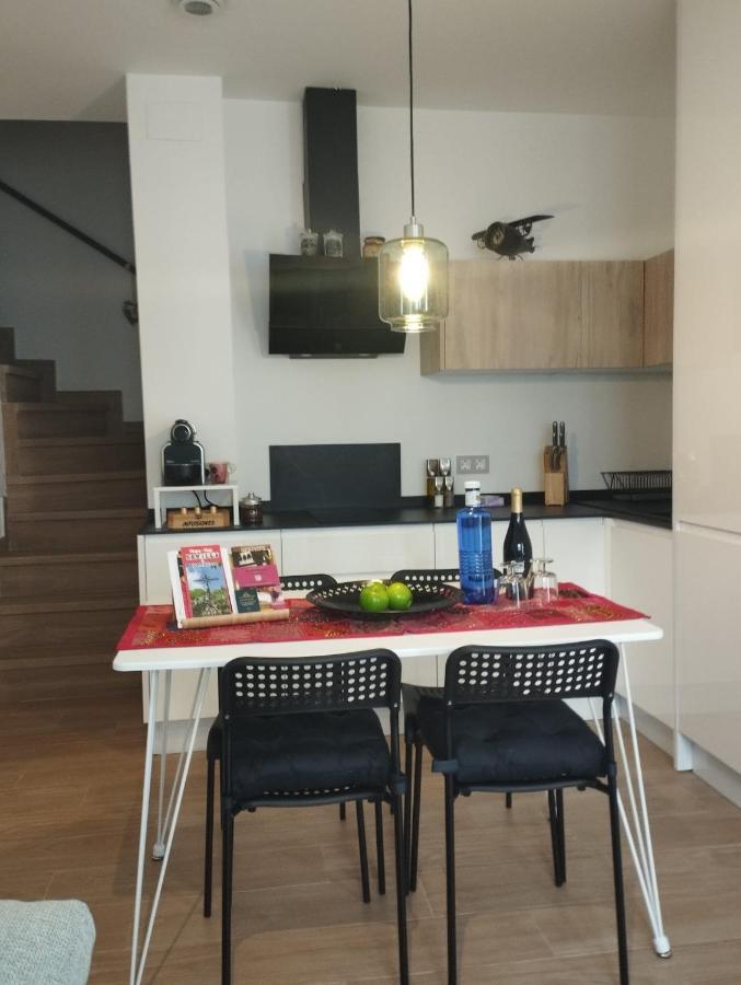 Atico Aire De Triana Apartment Seville Luaran gambar