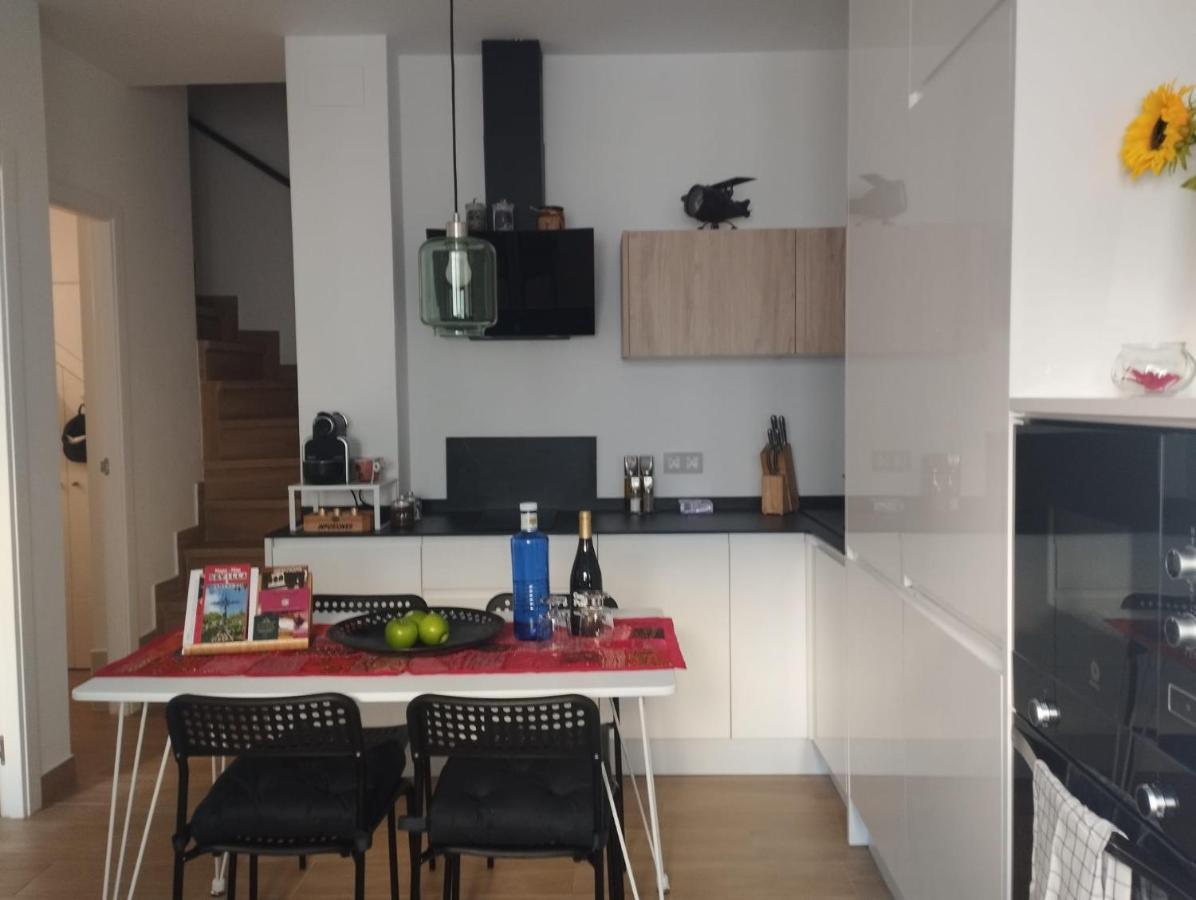 Atico Aire De Triana Apartment Seville Luaran gambar