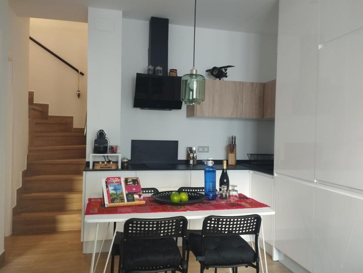 Atico Aire De Triana Apartment Seville Luaran gambar